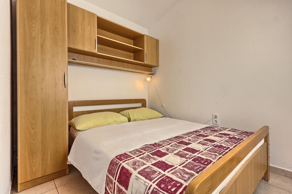 Apartments & Bungalows Ivanovic Kastela Ngoại thất bức ảnh