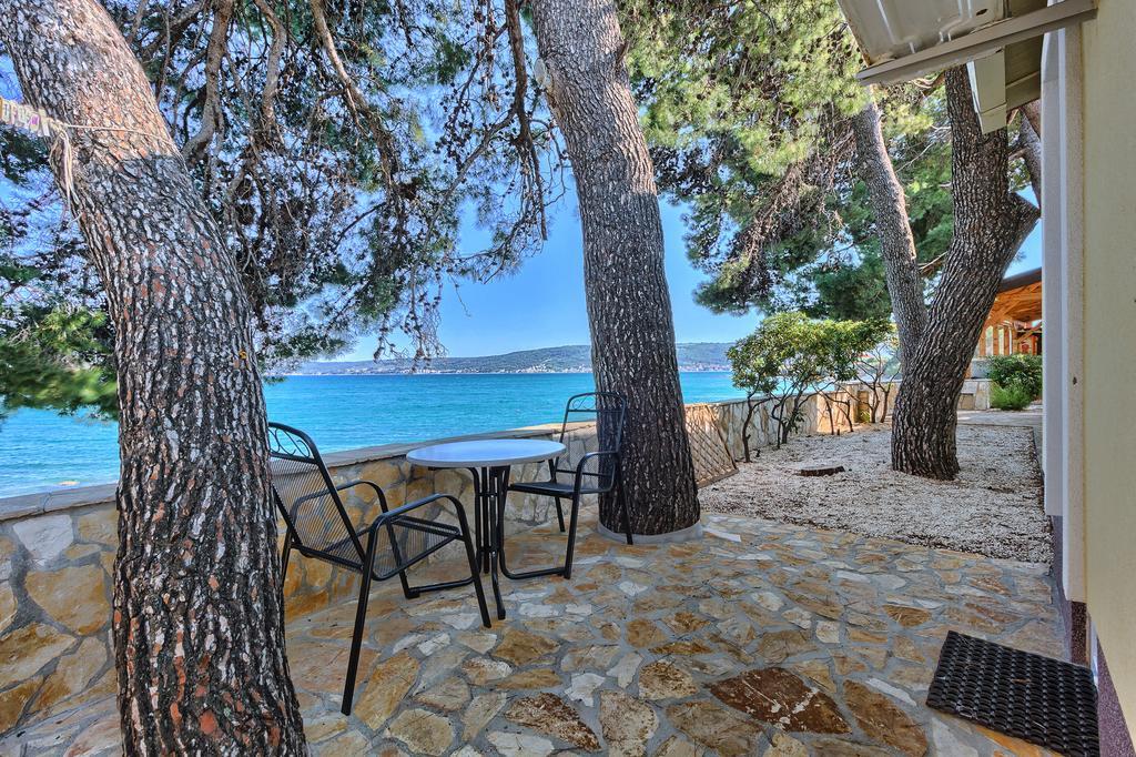 Apartments & Bungalows Ivanovic Kastela Ngoại thất bức ảnh