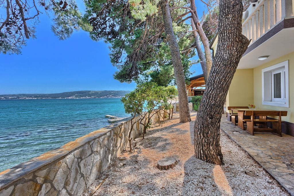 Apartments & Bungalows Ivanovic Kastela Ngoại thất bức ảnh