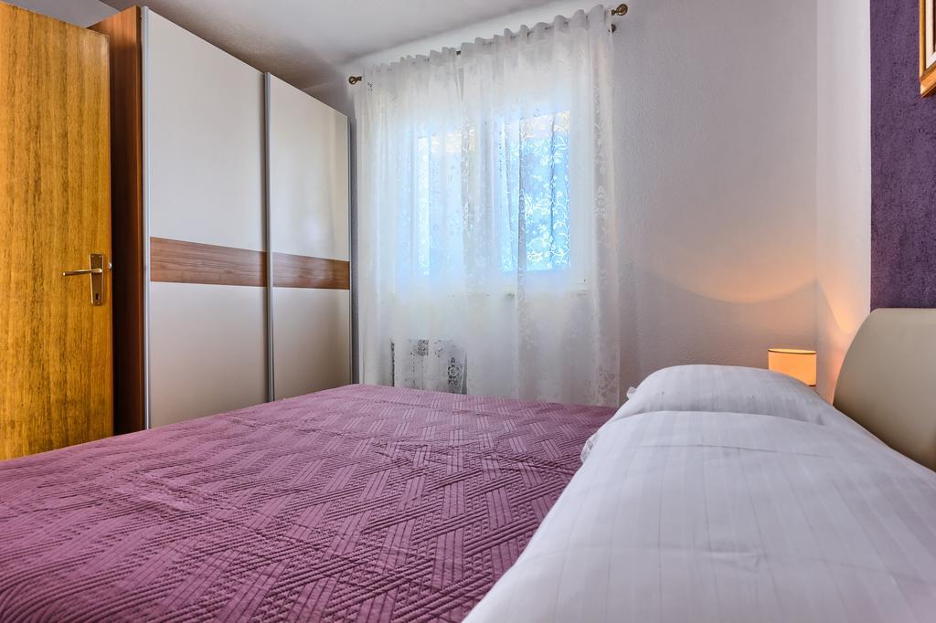 Apartments & Bungalows Ivanovic Kastela Ngoại thất bức ảnh